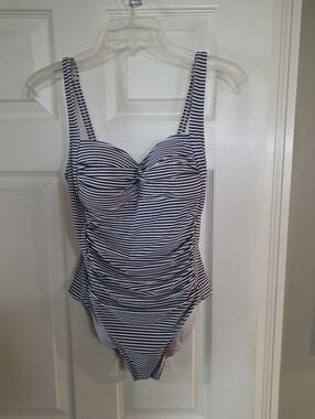 Bond Eye Australia One Piece Swimsuit Stripe US 6
